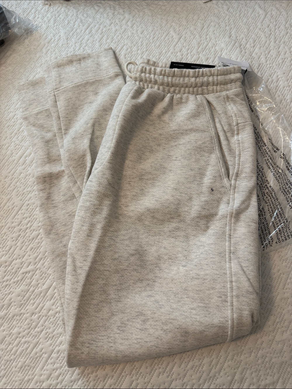 American Eagle 24/7 jogger new small light gray Men’s